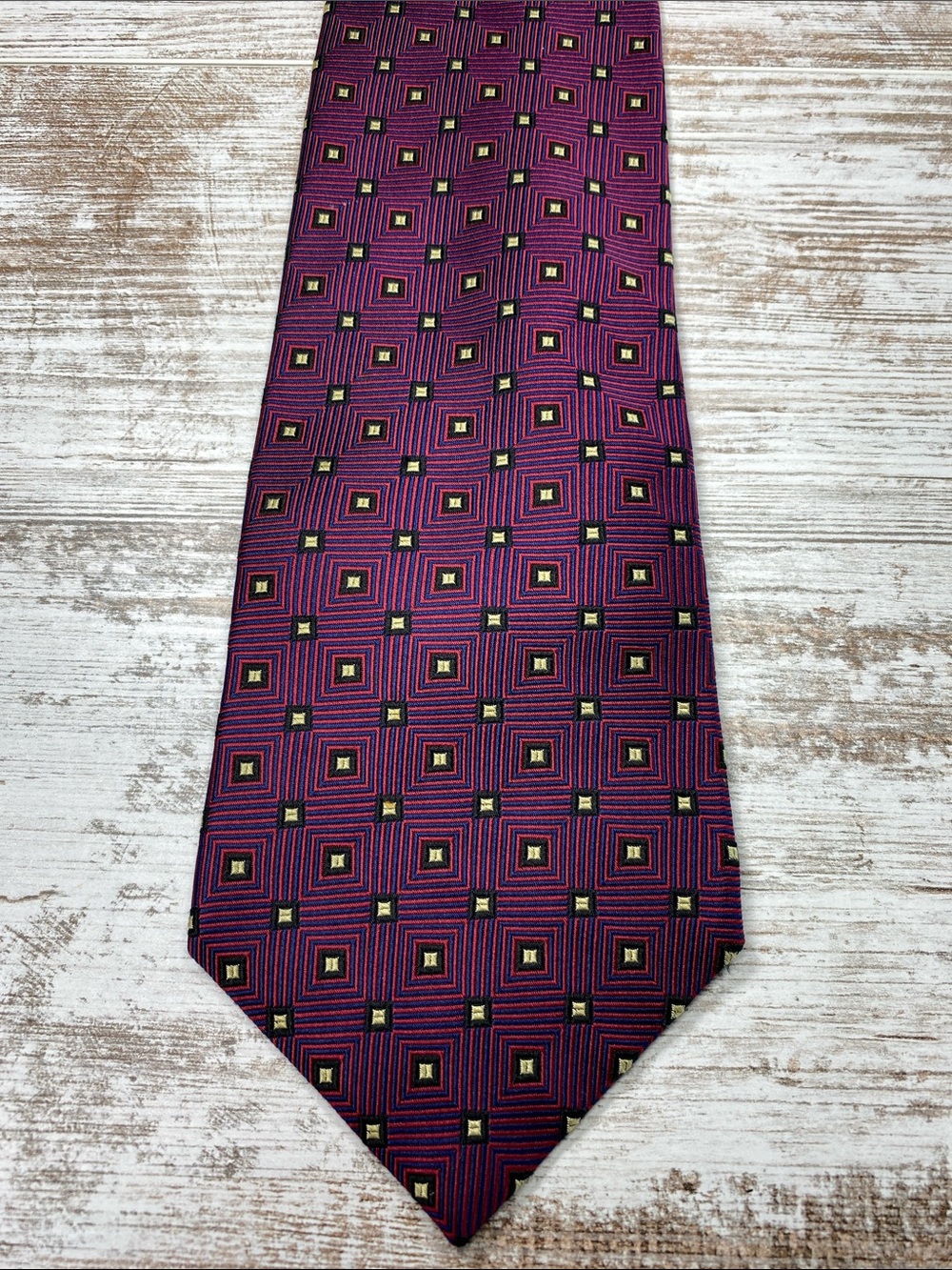 Nautica Purple Geometric Pattern Silk Tie with Gold Accents Extra Wide 58x4.25